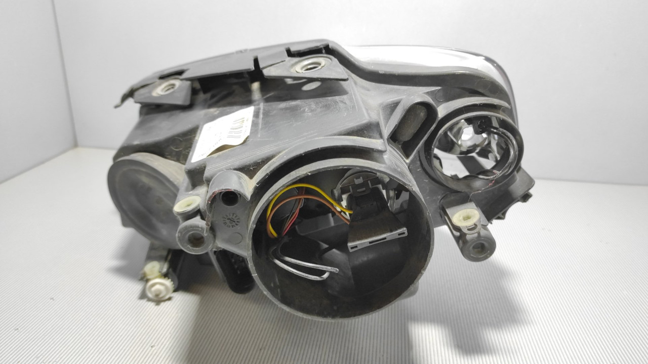 DIJELOVI FAR VW PASSAT B6 > 05-10 3C0941006Q