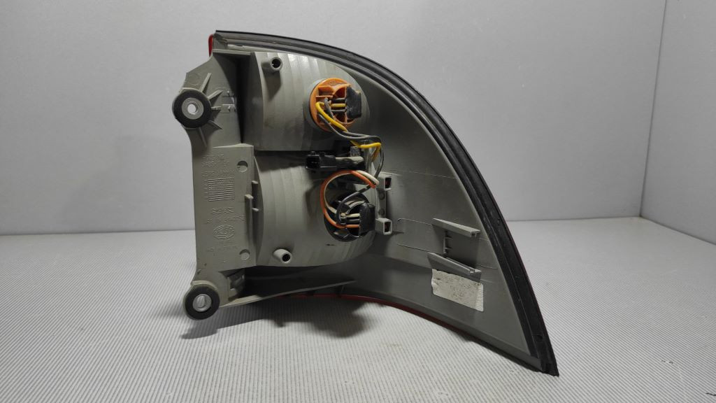 DIJELOVI STOP SVJETLO SAAB 9-5 > 97-06 5142252