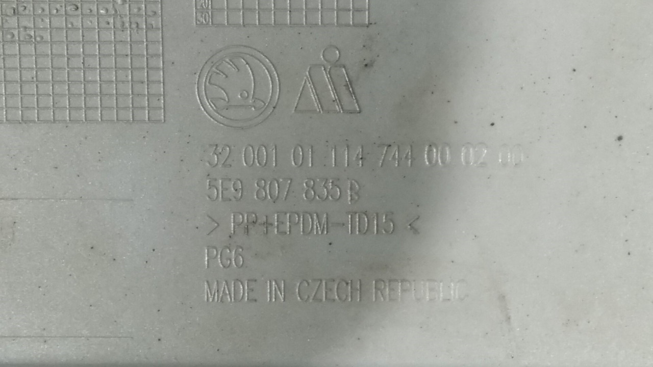 DIJELOVI SPOJLER SKODA OCTAVIA > 08-13 5E9807835B