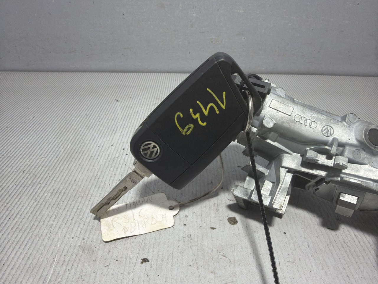 DIJELOVI KLJUC VW TIGUAN > 16-20 2.0