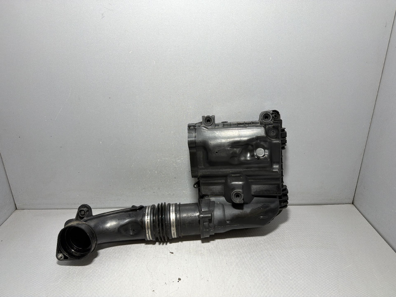 KUCISTE FILTERA ZRAKA MERCEDES ML (W166) > 11-15 A2760903801