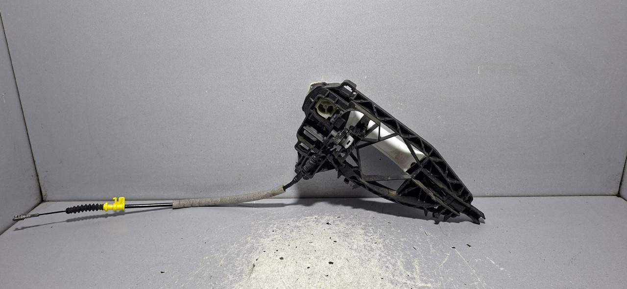 DIJELOVI RUCKA VRATA AUDI A6 4K > 18- 4N0837811B