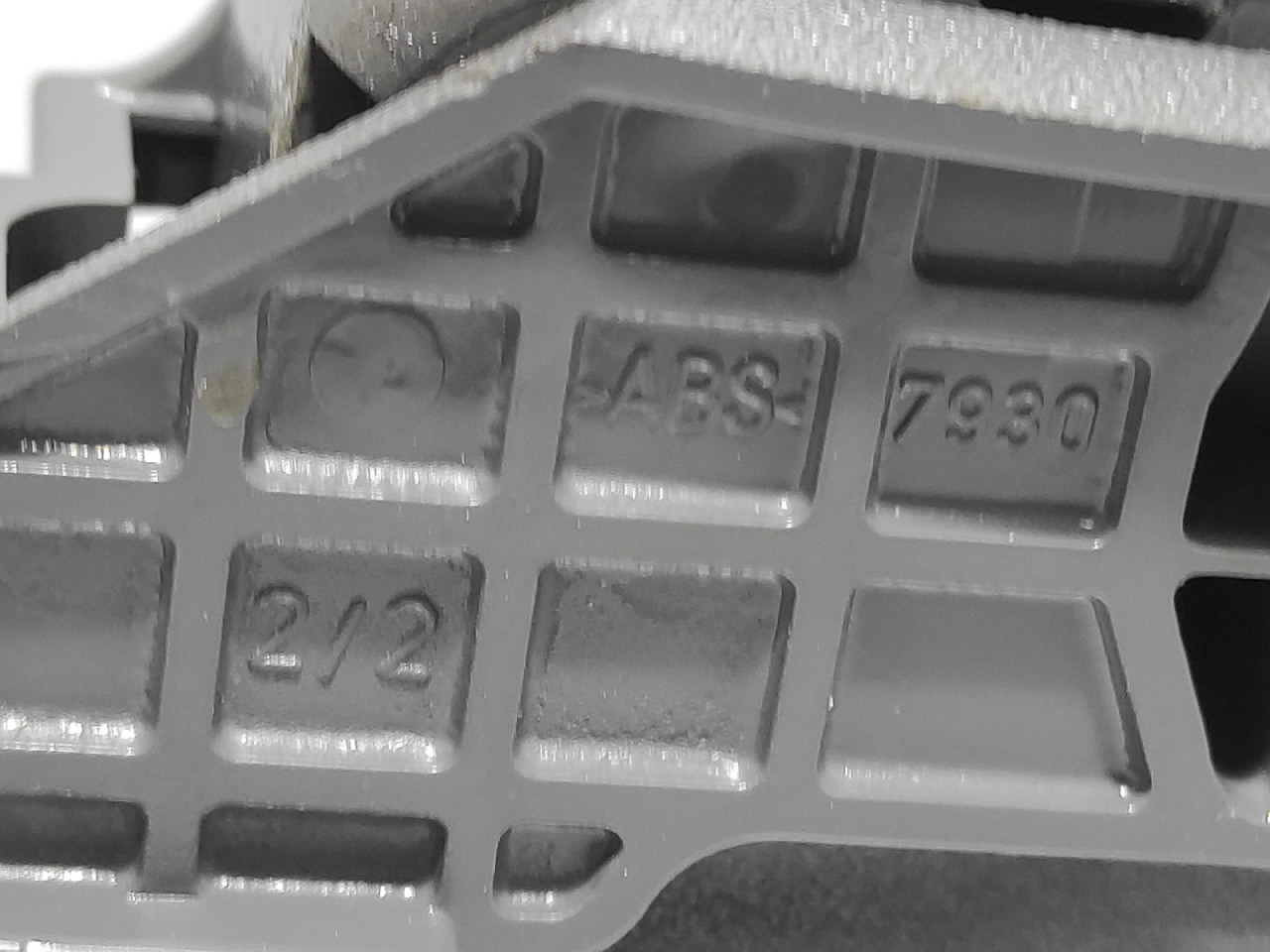 UNUTRASNJA RUCKA VRATA PEUGEOT 107 > 09-12 ABS7930