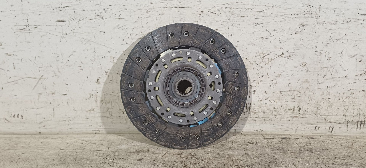 DIJELOVI LAMELA VW TIGUAN > 07-11 2.0 324055010
