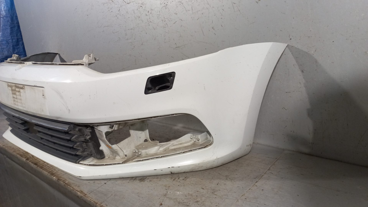 DIJELOVI BRANIK VW POLO > 14-17 6C0807221
