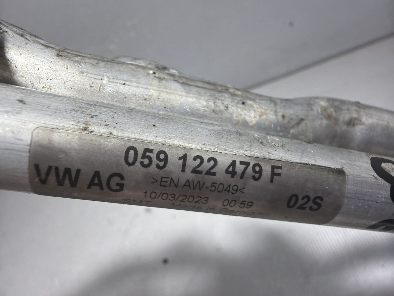 DIJELOVI CRIJEVO AUDI Q7 (4M) > 19- 3.0 059122479F