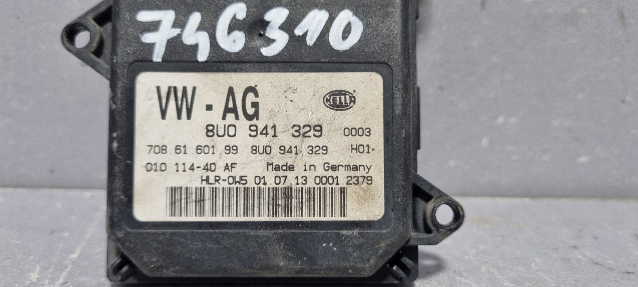 DIJELOVI BALAST FARA SKODA SUPERB > 19- 8U0941329