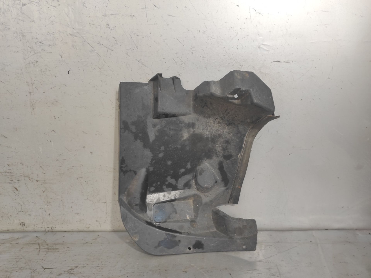 UNUTRASNJI BLATOBRAN IVECO DAILY > 14- 5801592583