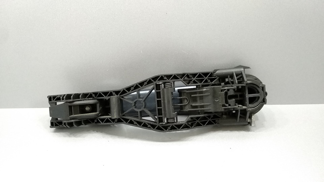 RUCKA VRATA SKODA OCTAVIA > 04-08 8Y0837885