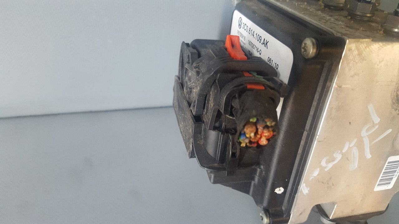 ABS ELEKTRONIKA VW PASSAT B6 > 05-10 3C0614109AK 3C0614