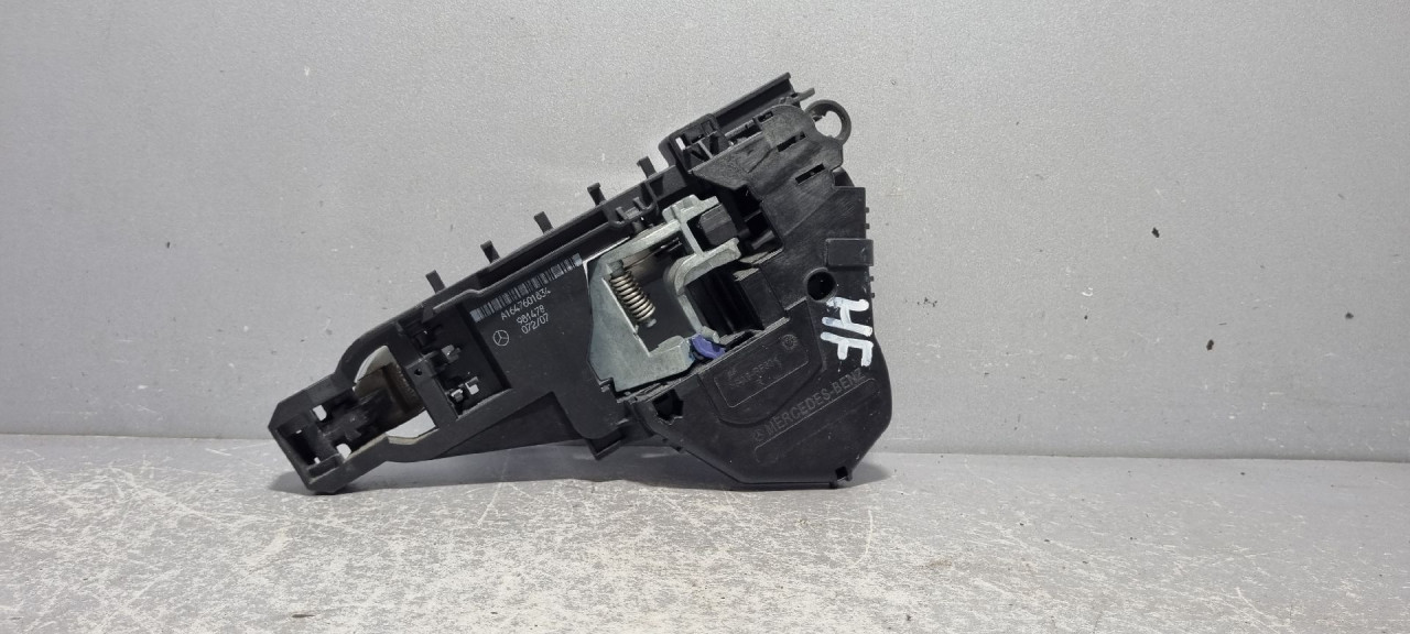DIJELOVI RUCKA VRATA MERCEDES ML (W164) > 06-07 A1647601834