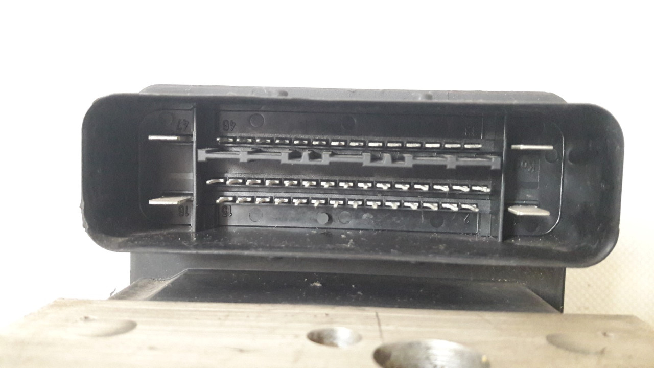 ABS ELEKTRONIKA FORD FOCUS > 01-05 2M512M110EE 10092501