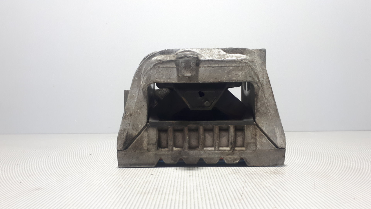 DIJELOVI NOSAC MOTORA VW GOLF 5 > 03-08 1K0199262
