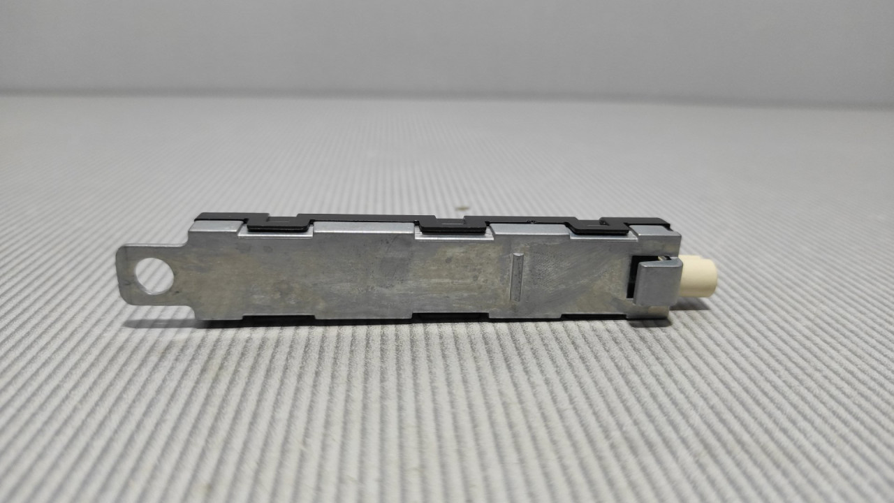 DIJELOVI ANTENA VW SHARAN > 10- 7N0035552J