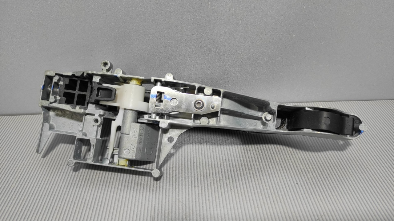 RUCKA VRATA PEUGEOT 308 > 11-13 9680168580