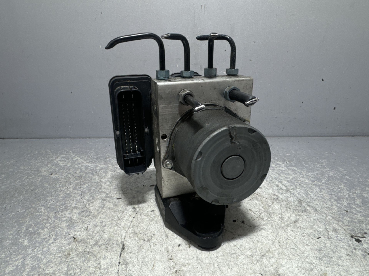 ABS ELEKTRONIKA AUDI A4 (B9) > 15-18 8W0614517T 8W09073