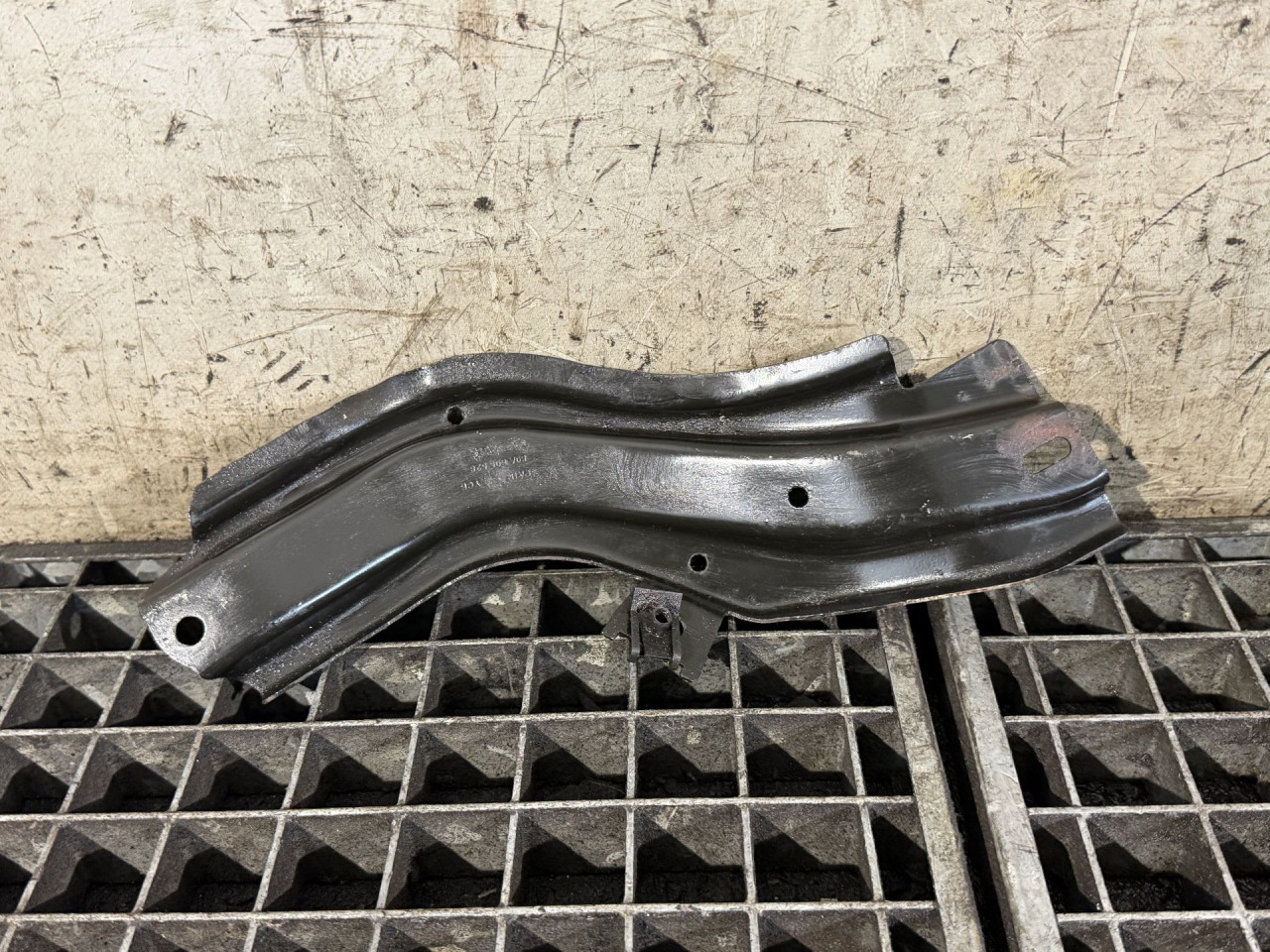 DIJELOVI NOSAC AUDI Q5 (FY) > 17 - 20  3.0 80A805523