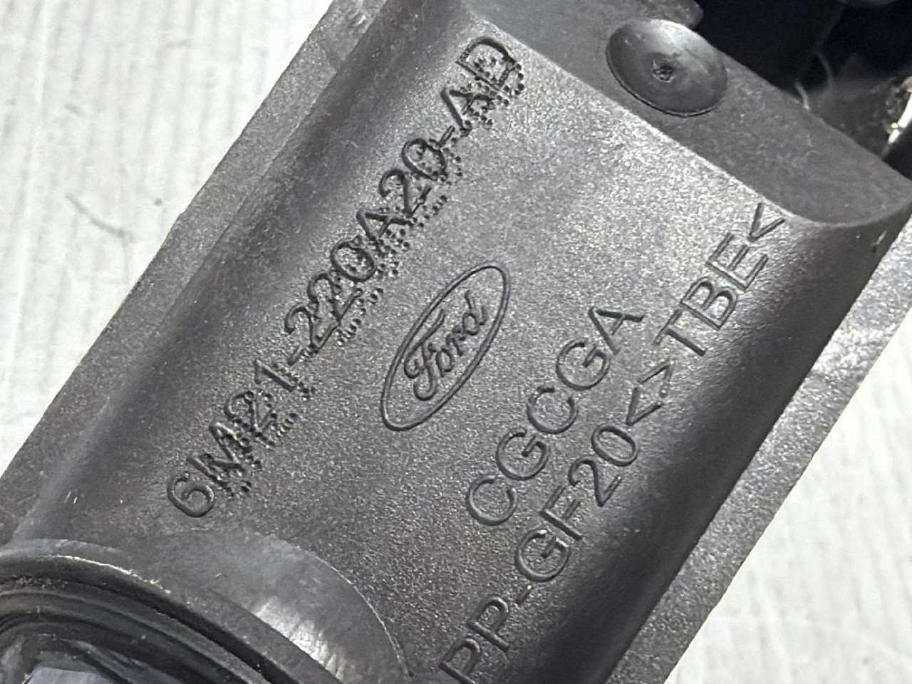 MOTORIC POKLOPCA REZERVOARA FORD S-MAX > 10-15 6M21220A20AD
