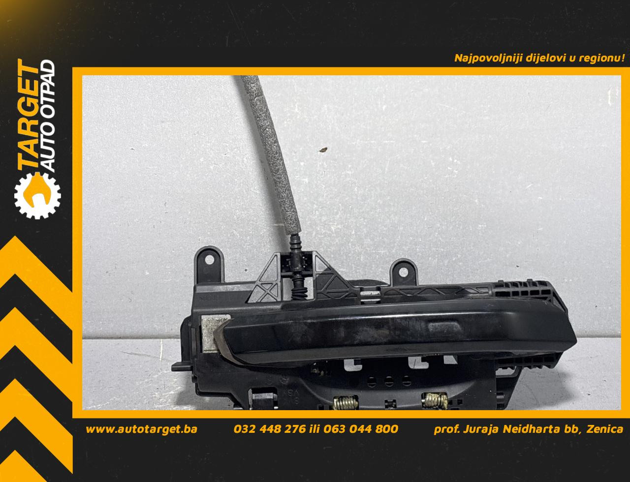 DIJELOVI RUCKA VRATA AUDI A4 (B9) > 15-18 2.0 8W0837812A
