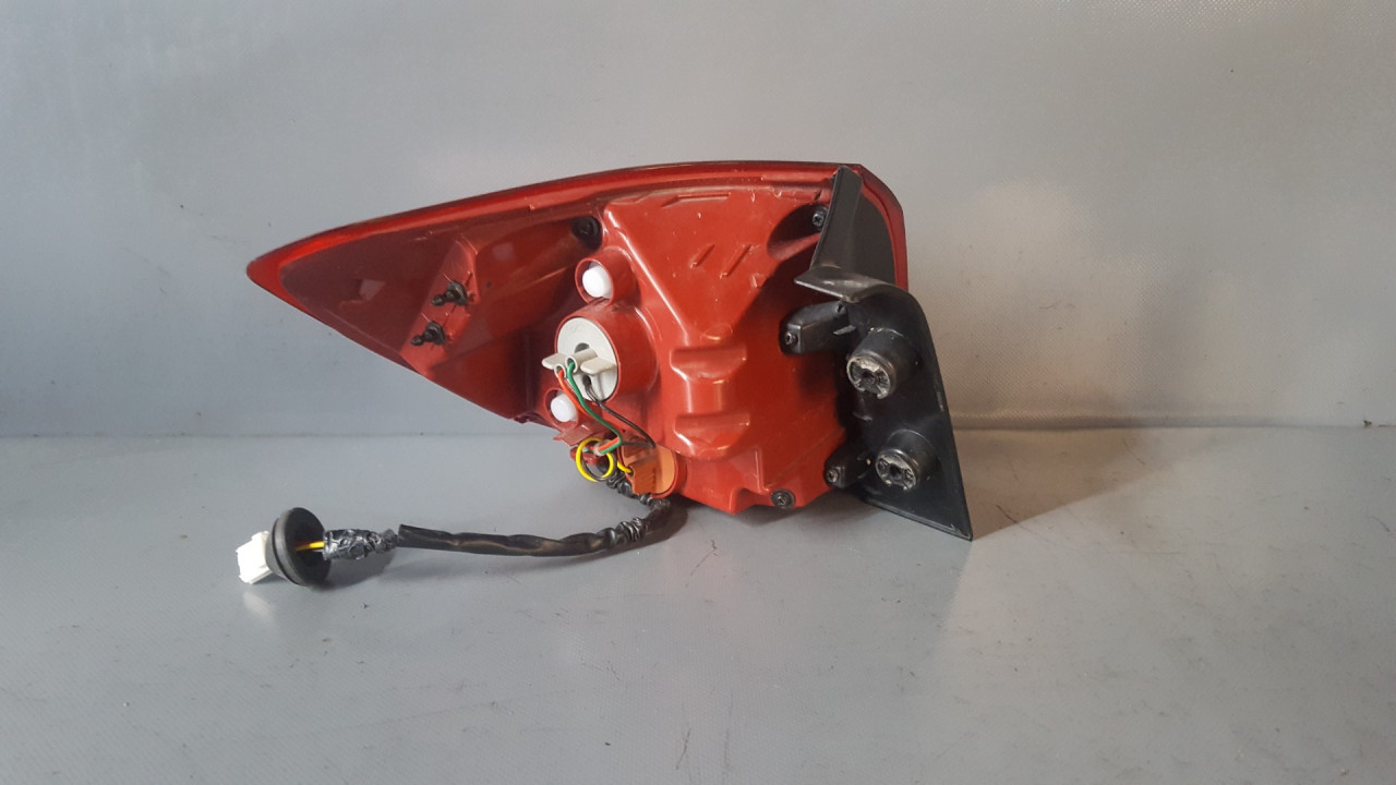 STOP SVJETLO KIA RIO > 14-17 KI428016 92402H8