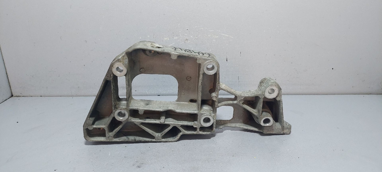 NOSAC ALTERNATORA VW TOURAN > 03-06 06F903143F