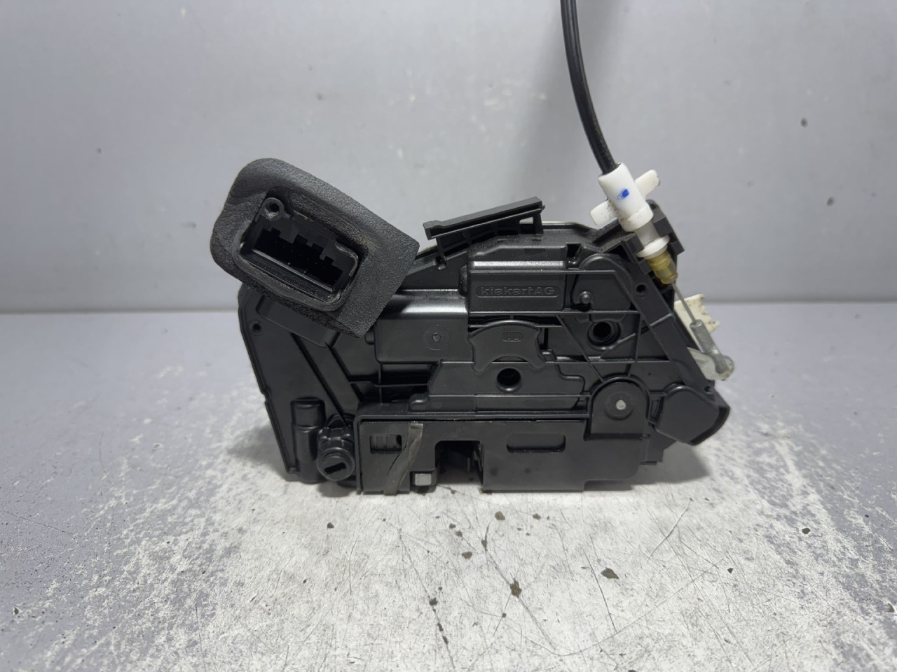 BRAVA VRATA SKODA OCTAVIA > 13-16 5E0839015