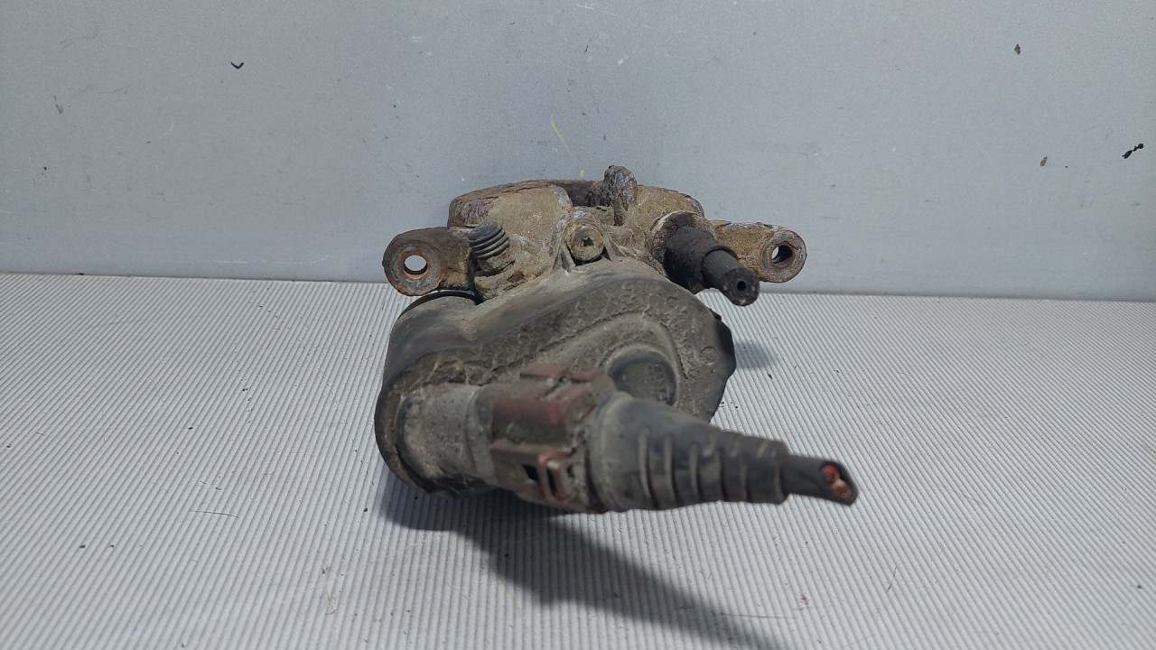 DIJELOVI KOCIONA KLJESTA AUDI A6 > 04-08 32332082F