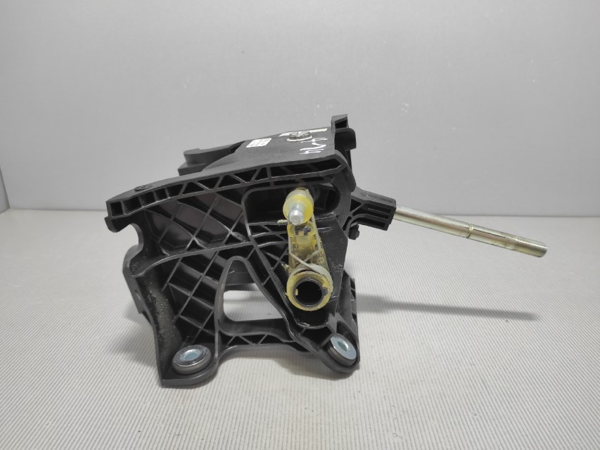 DIJELOVI SALTEBLA FORD KUGA > 13-16 AV6R7C453MKG