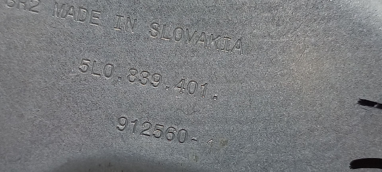 ELEKTRO PODIZAC STAKLA SKODA YETI > 10-13 5L0839401A