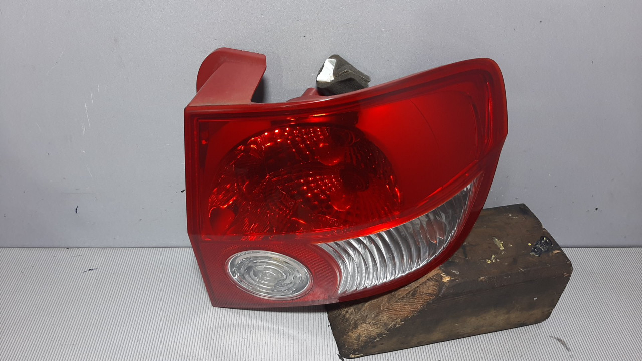 STOP SVJETLO HYUNDAI GETZ > 02-05 924021CXXX