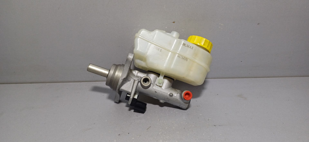 GLAVNI KOCIONI CILINDAR VW POLO > 14-17 22FTE5695