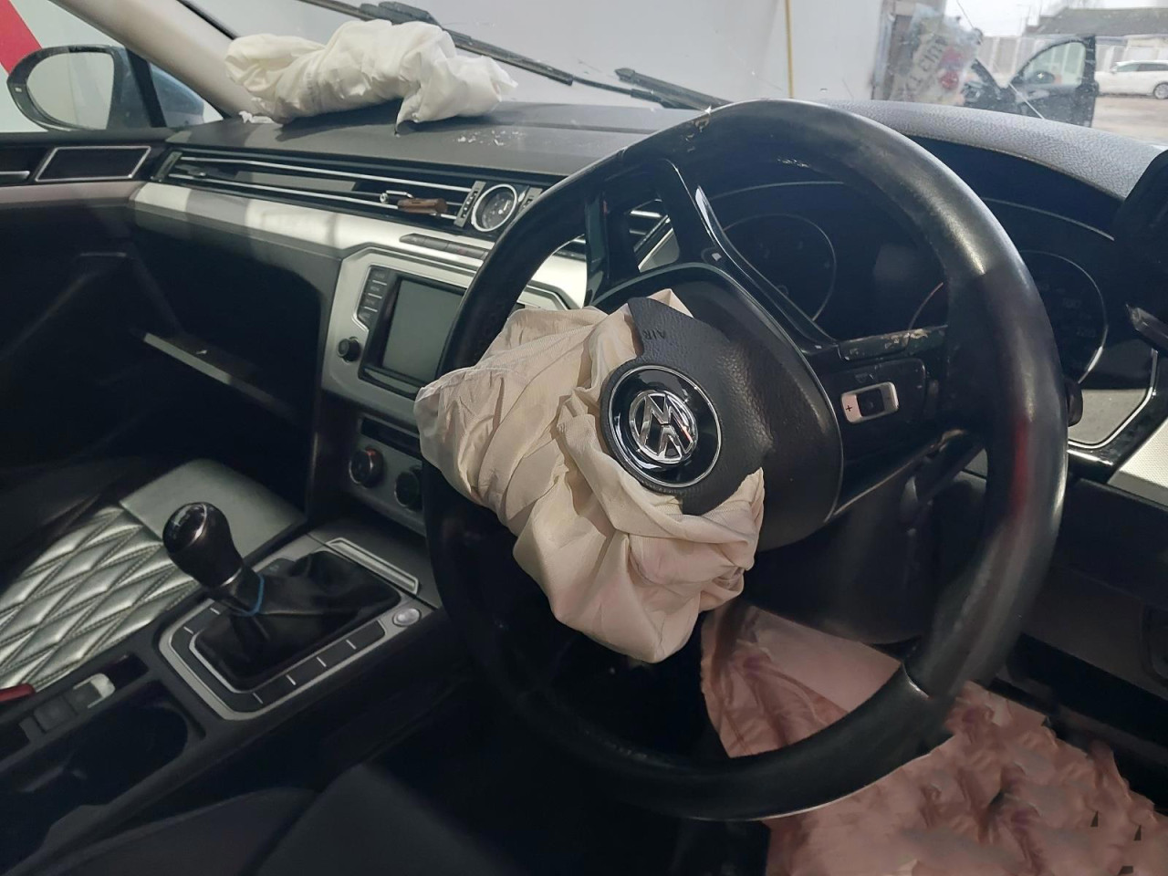 DIJELOVI VW PASSAT B8 1.6 DIZEL 88KW 2016 MJENJAC MOTOR DCXA