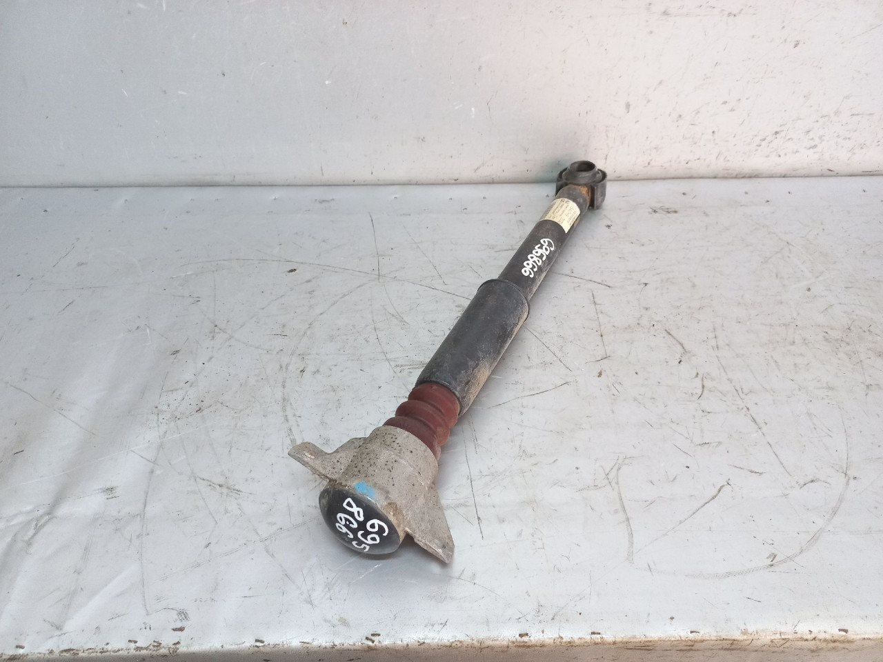 DIJELOVI AMORTIZER AUDI A4 (B8) > 12-15 8T0513035M