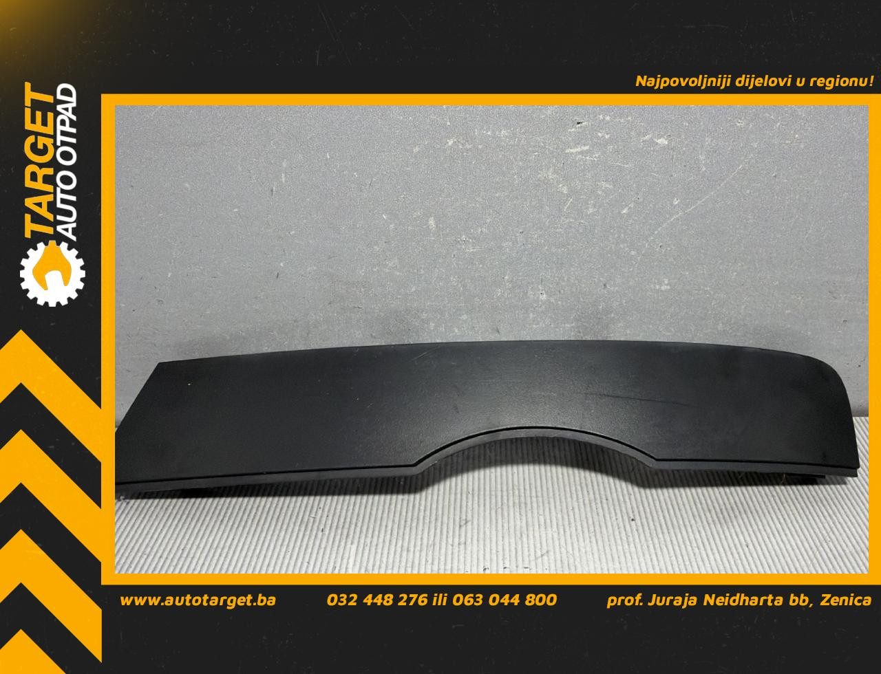 DIJELOVI PLASTIKA AUDI Q3 > 11-15 2.0 8U0807379B