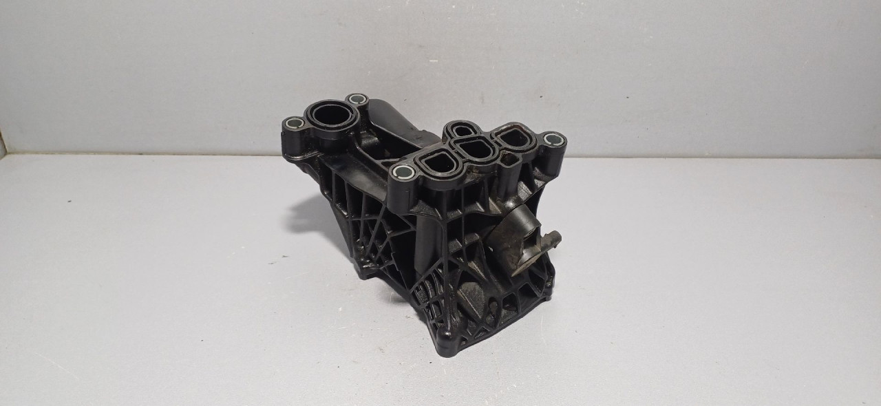 KUCISTE FILTERA ULJA VW T-ROC > 17- 05L115389AH