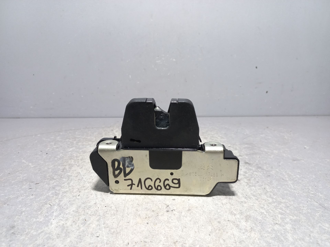 BRAVA GEPEKA PEUGEOT 208 > 12-15 9151487499H