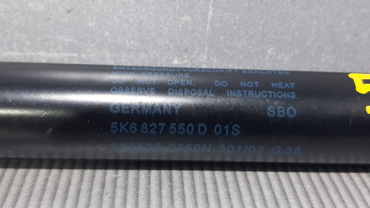 AMORTIZER GEPEKA VW GOLF 6 > 08-12 5K6827550D
