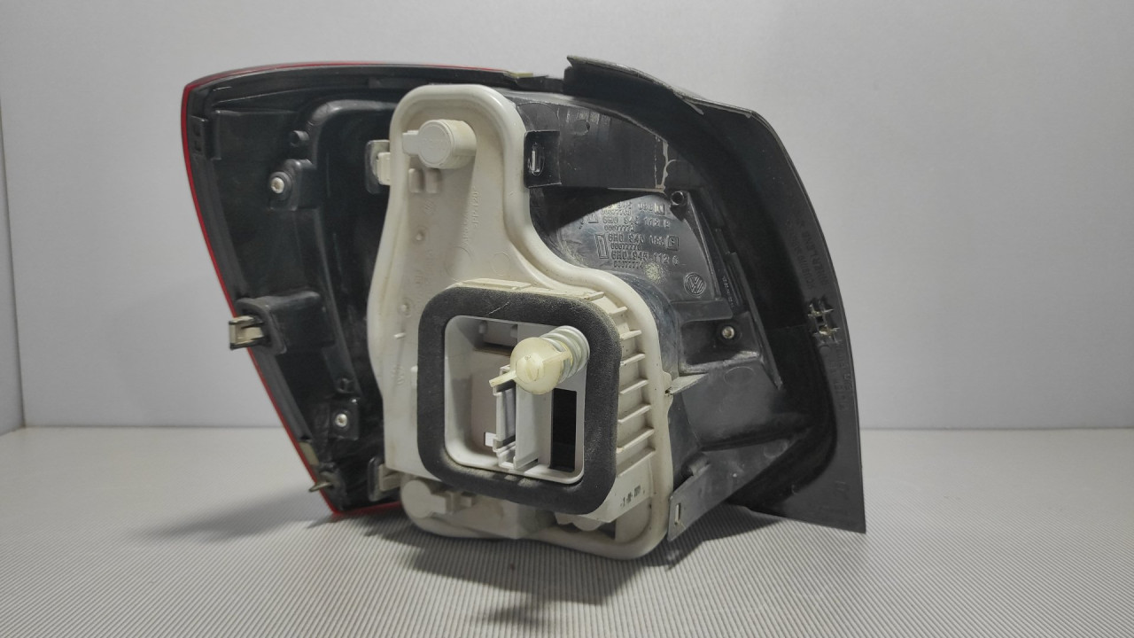 DIJELOVI STOP SVJETLO VW POLO > 09-14 6R0945258A