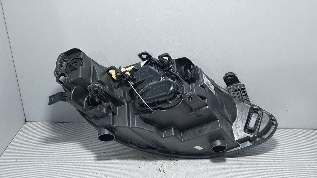 DIJELOVI FAR SEAT IBIZA > 12-15 6J1941021K