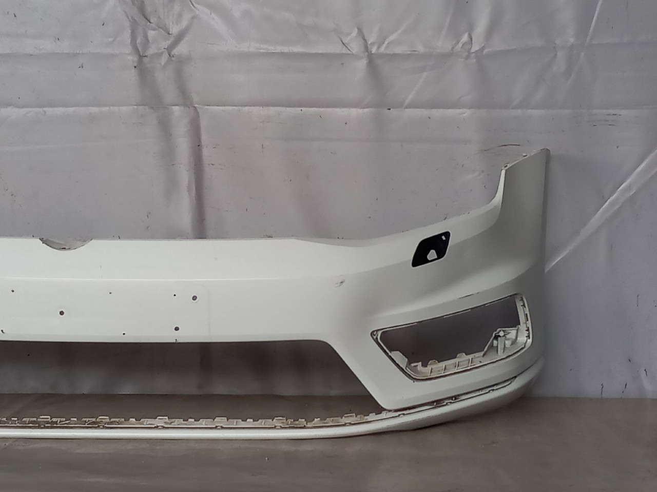 DIJELOVI BRANIK VW GOLF 7 > 12-16 5G0807221AL