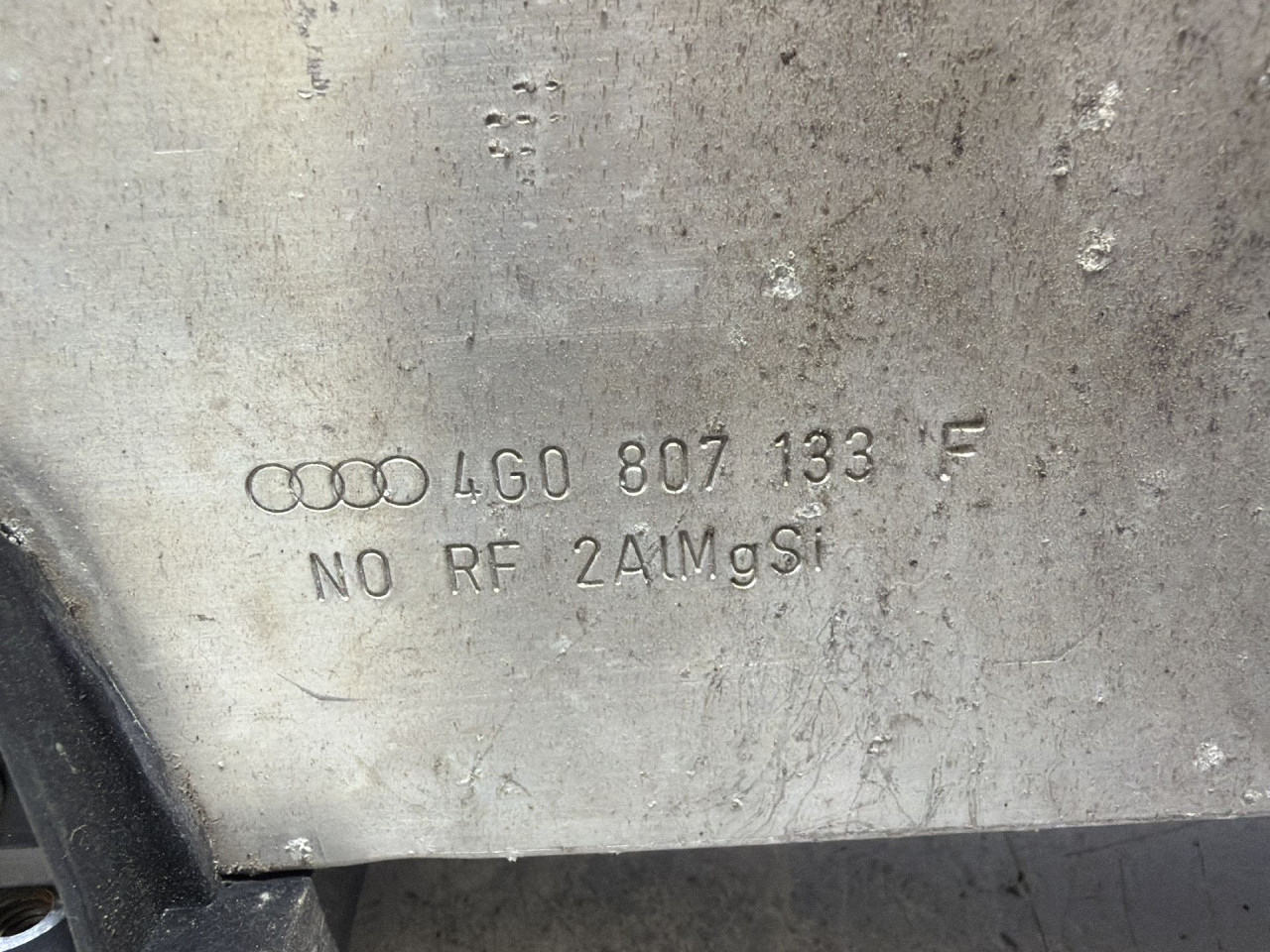 DIJELOVI NOSACI GREDE AUDI A6 4G > 14-18 3.0 4G0807133F