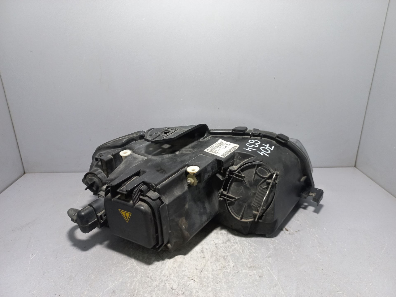 DIJELOVI FAR AUDI A3 > 03-08 0301206277