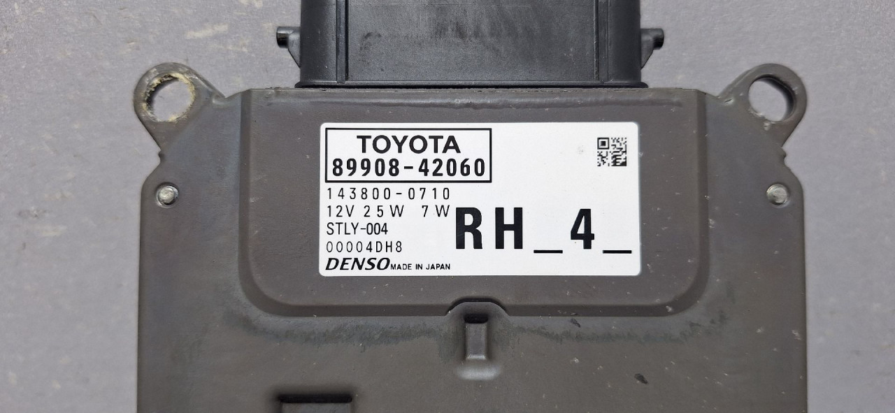 DIJELOVI BALAST FARA TOYOTA RAV 4 > 18- 8990842060