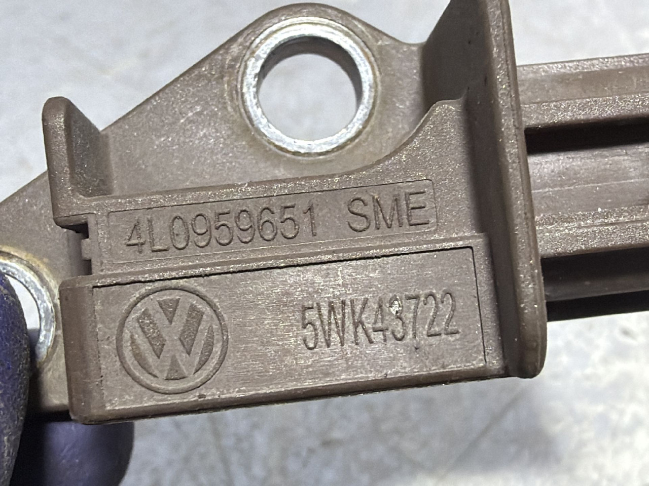 DIJELOVI SENZOR AIRBAGA AUDI Q7 (4L) > 06-09 4L0959651