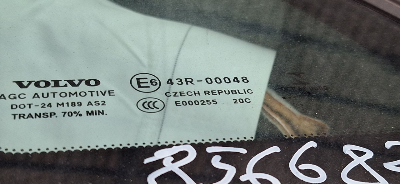 DIJELOVI STAKLO VOLVO V40 > 12-16