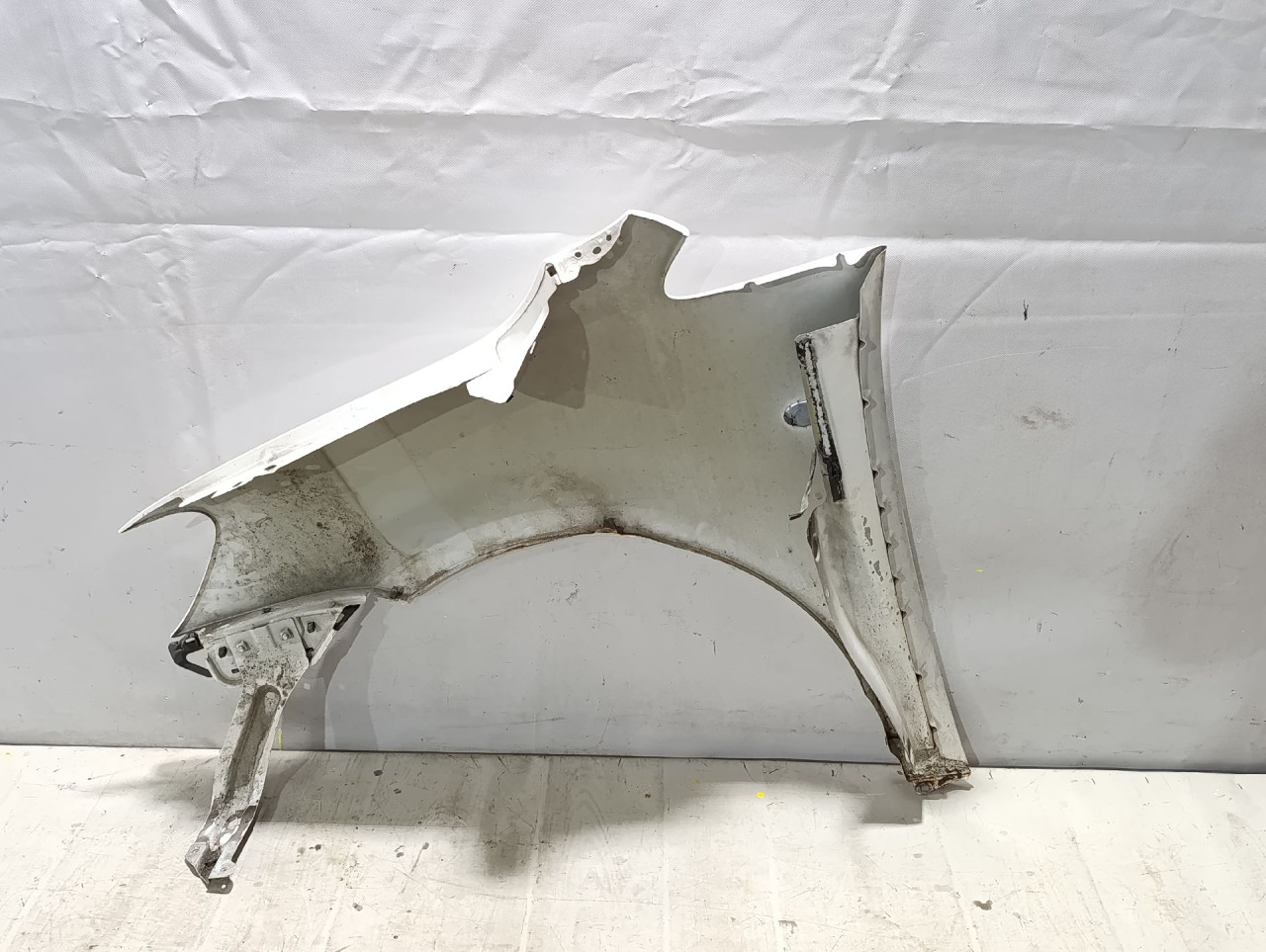 DIJELOVI BLATOBRAN VW CADDY > 10-15 1T0821156