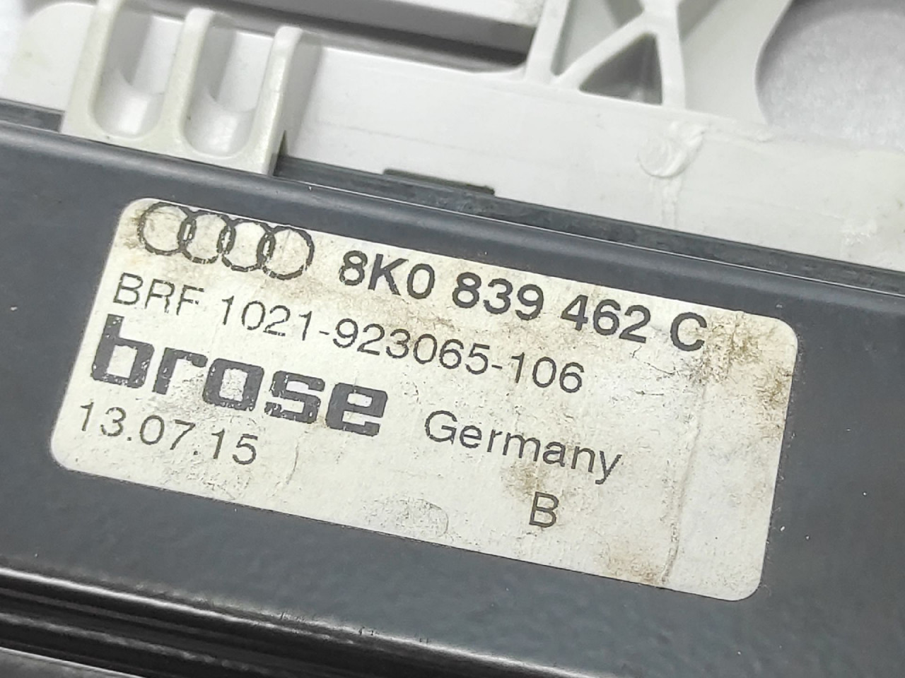 ELEKTRO PODIZAC STAKLA AUDI A4 (B8) > 12-15 8K0839462C