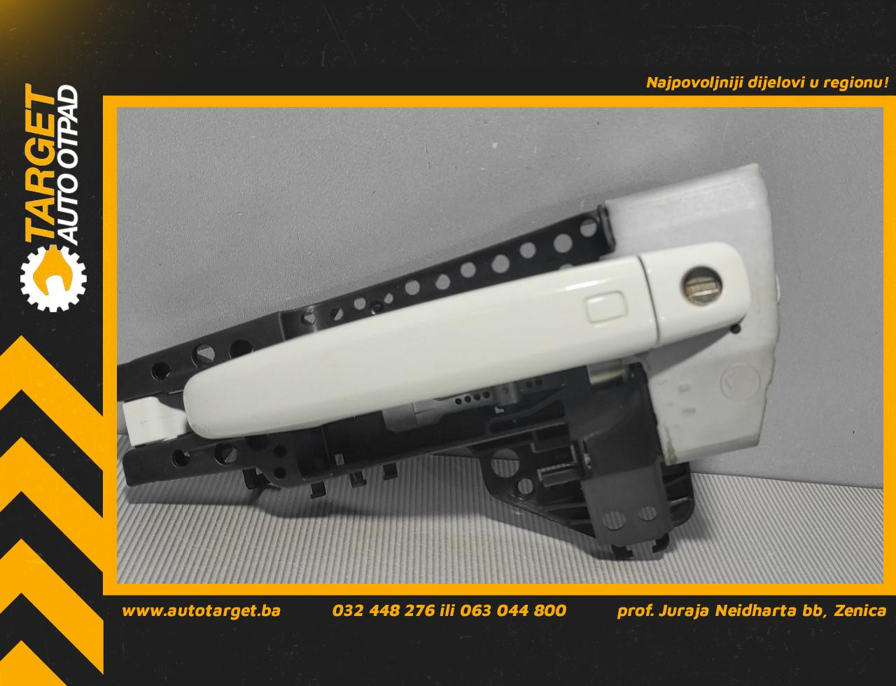 DIJELOVI RUCKA VRATA AUDI Q5 > 12-16 8T1837885B