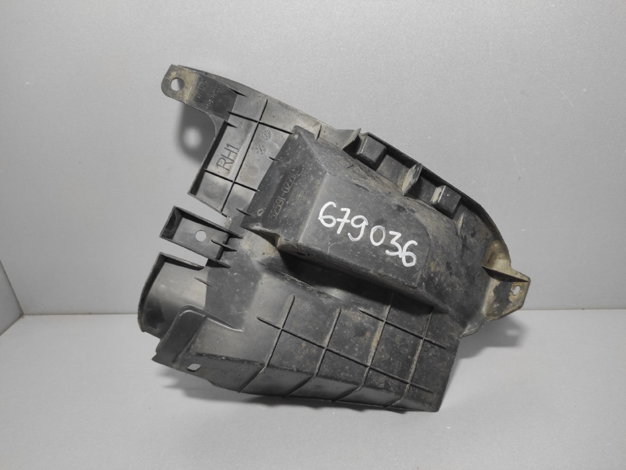 UNUTRASNJI BLATOBRAN TOYOTA AURIS > 11-12 5259102210