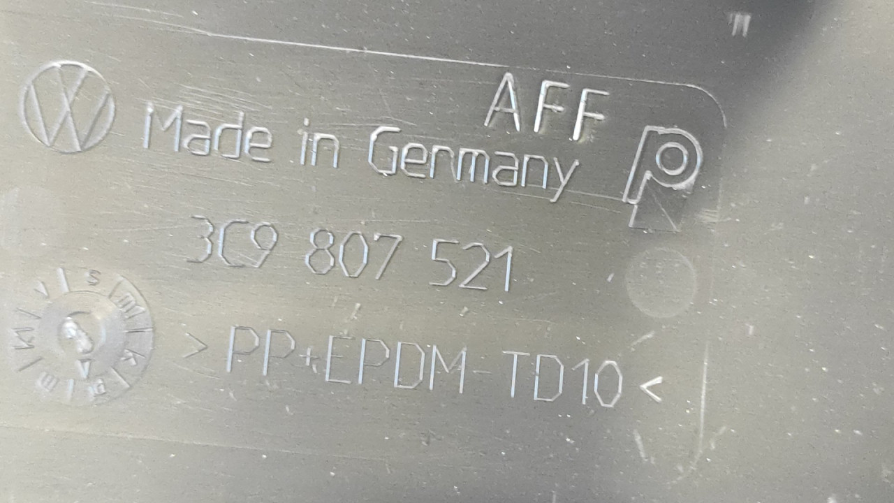 DIJELOVI SPOJLER VW PASSAT B6 > 05-10 3C9807521
